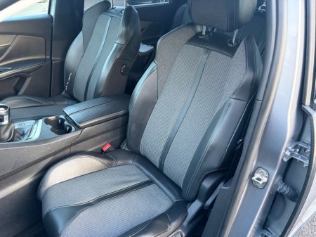 2022 Peugeot 5008 - photo 14