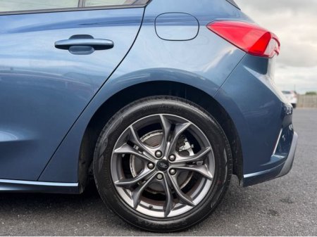 2019 Ford Focus - photo 10