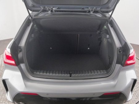 2024 BMW 1-Series - photo 13