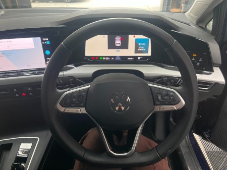 2023 Volkswagen Golf - photo 8
