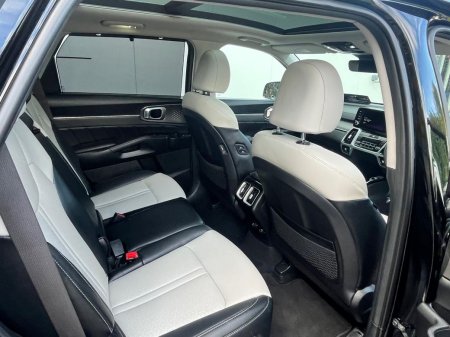 2023 Kia Sorento - photo 13