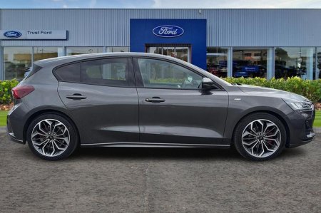 2026 Ford Focus - photo 3
