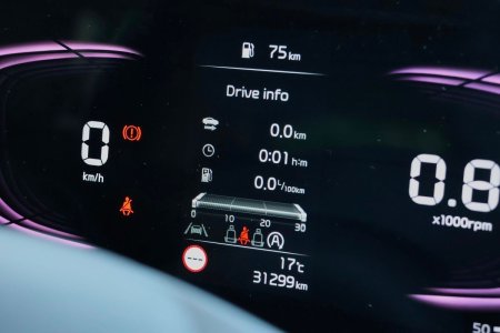 2025 Kia Sportage - photo 18