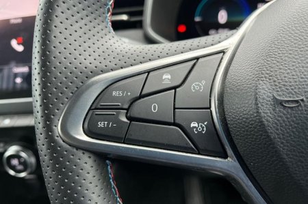2024 Renault Clio - photo 32