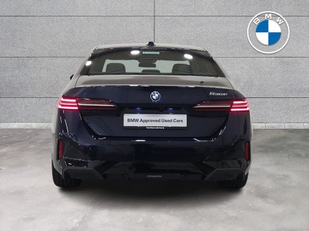 2025 BMW 5-Series - photo 15