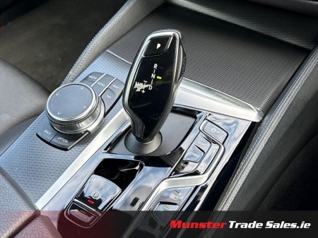 2023 BMW 5-Series - photo 17