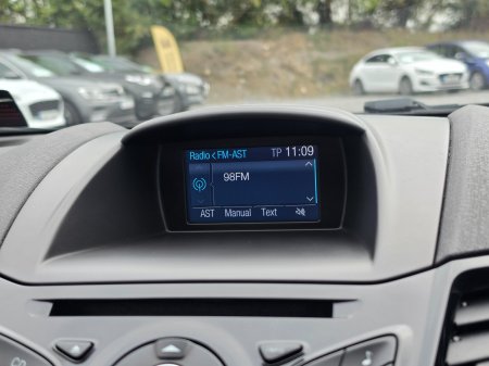2016 Ford Fiesta - photo 18
