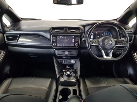 2021 Nissan Leaf - photo 2