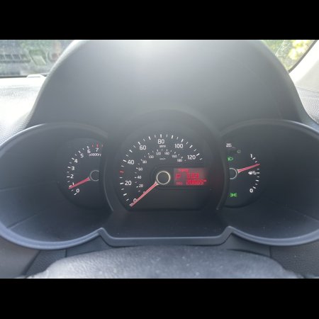 2015 Kia Picanto 1.25 2 5DR AUTO 84BHP €8,190 thumbnail