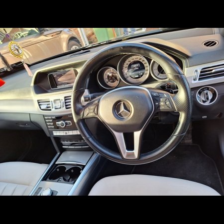 2014 Mercedes-Benz E Series 300 BLUETEC HYBRID AV AVANTGARDE 4DR A €14,000 thumbnail