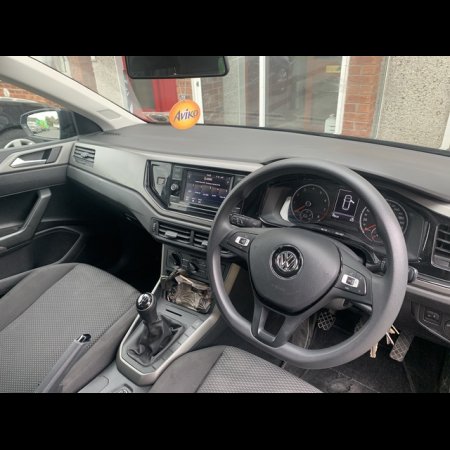 2018 Volkswagen Polo TRENDLINE 1.0 TSI MANUAL 5SPEED 95BHP 5DR €14,500 thumbnail