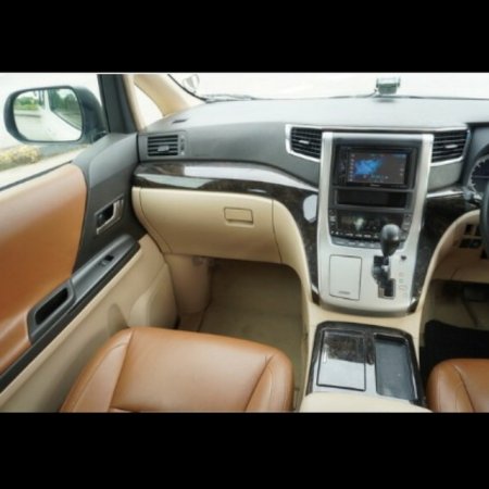 2014 Toyota Vellfire HYBRID 2.4X E-4WD 5DR AUTO €24,300