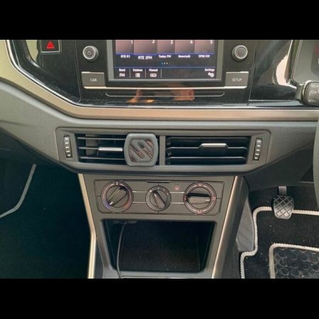 2018 Volkswagen Polo TRENDLINE 1.0 MANUAL 5SPEED 65HP 5DR €6,200 thumbnail