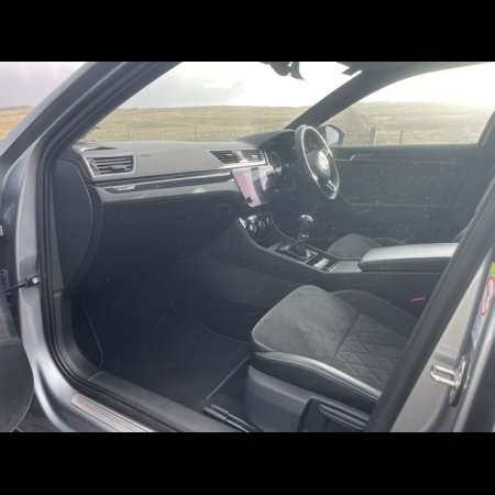 2019 Skoda Superb C SPORT 2.0 TDI 150HP DSG 4DR AUTO €33,950 thumbnail