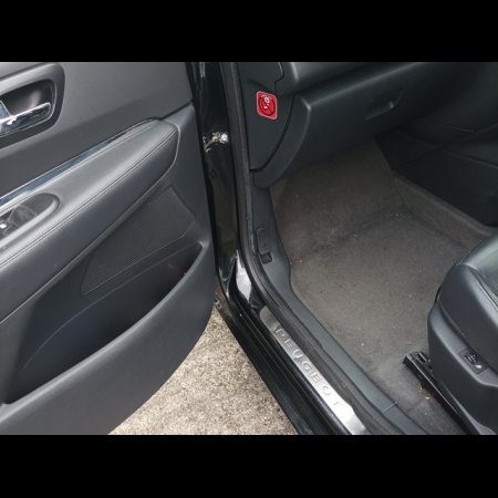 2011 Peugeot 5008 1.6 HDI EXCLUSIVE 112 HP 5 5DR AUTO €5,000 thumbnail