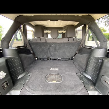 2017 Chrysler Wrangler - thumbnail 11