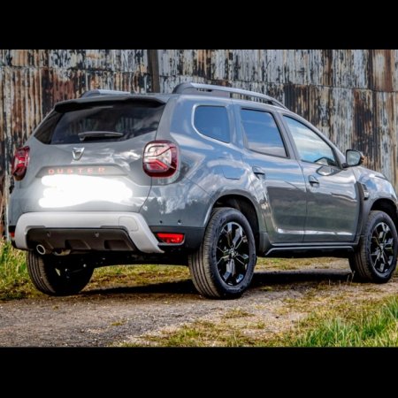 2022 Dacia Duster SE EXTREME TCE 9 90 5DR €22,500 thumbnail