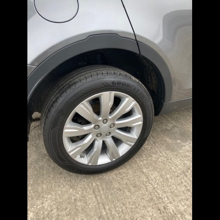 2017 Land Rover Discovery Sport 2.0 TD4 HSE LU LUXURY 180PS 7SEATS AUTO €32,950 thumbnail