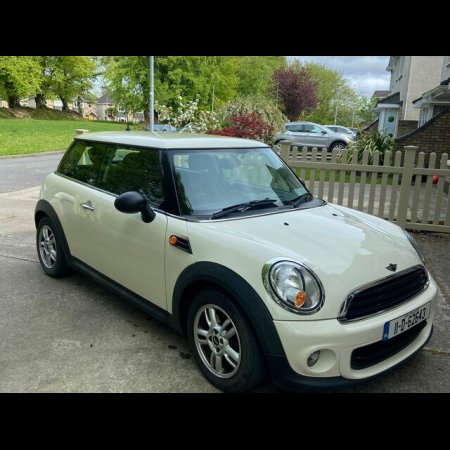 2011 Mini Hatch 1.6 3DR FIRST
