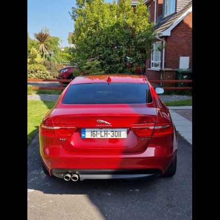 2016 Jaguar Xe 2.0 D R-SPORT 180PS 4DR AUTO €14,000 thumbnail