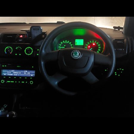 2011 Skoda Fabia - thumbnail 13