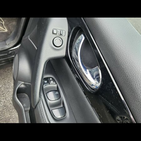 2015 Nissan Qashqai 1.5 DCI TEKNA 110PS 5DR thumbnail