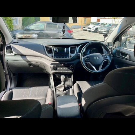 2017 Hyundai Tucson - thumbnail 5