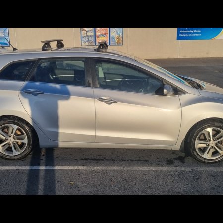 2015 Hyundai I30 1.6 TOURER DELUXE 5DR €6,000 thumbnail