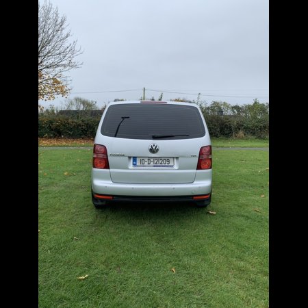 2010 Volkswagen Touran 1.9 TDI S 105PS 7SEATS 5DR 105 €4,150 thumbnail