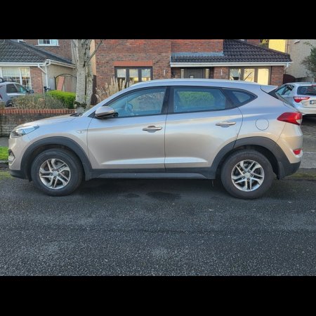 2017 Hyundai Tucson COMFORT 5DR €15,000 thumbnail
