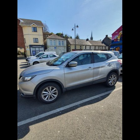 2015 Nissan Qashqai 1.5 DSL SV SAFETY PK 4 4DR €10,500 thumbnail