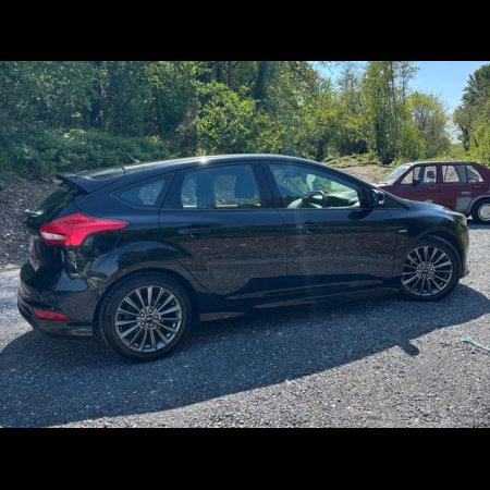 2017 Ford Focus 1.5 TDCI ST-LINE 120PS 5 5DR
