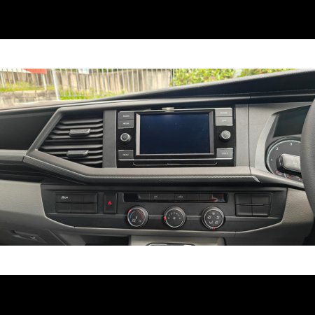 2024 Volkswagen Transporter 2800 TDI 110HP-AS NEW WITH JUST 6,500KM-EX DEMO-PLY LINED €27,950 thumbnail