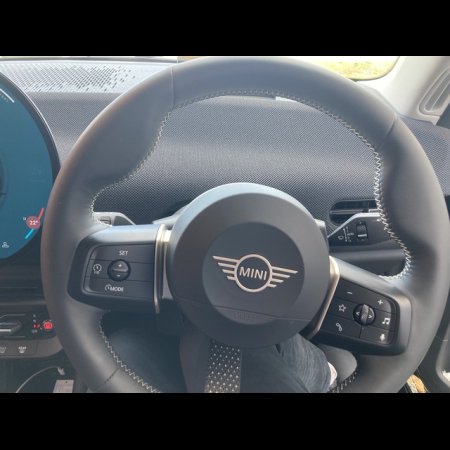 2025 Mini Cooper J01 CLASSIC E 3DR AUTO €33,000 thumbnail