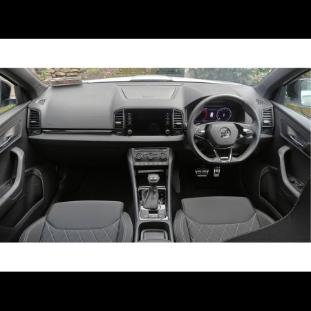 2024 Skoda Karoq SPORTLINE 1.5 TSI 150HP DSG- JUST 3,500KM- WIRELESS CHARGING HEATED SEATS- VIRTUAL COCKPIT- FULL FACTORY WARRANTY- AS NEW