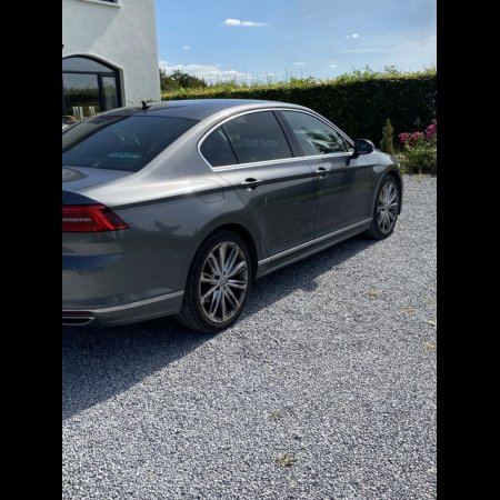 2017 Volkswagen Passat HIGHLINE BE 1.6 TDI MANUAL 6SPEED FWD 120HP 4DR €13,750 thumbnail