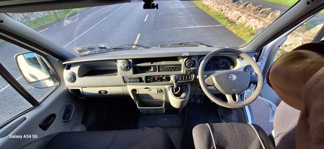 2007 NISSAN Interstar LH 120 2.5 3.5T 120HP €2,700