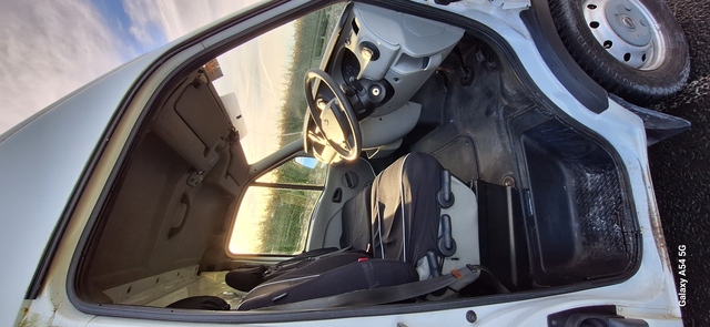 2007 NISSAN Interstar LH 120 2.5 3.5T 120HP €2,700