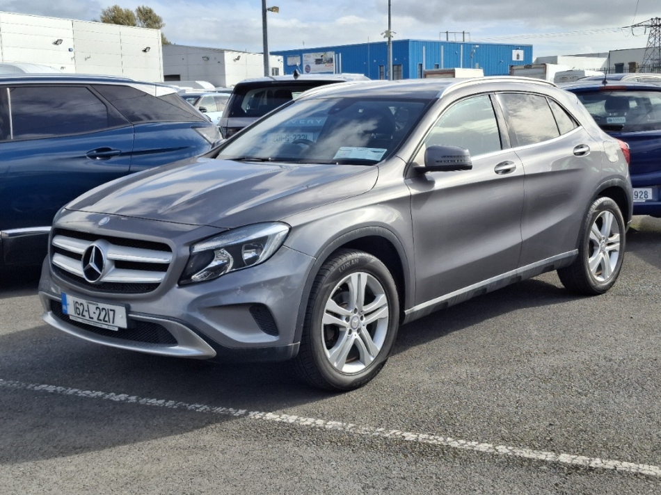 2016 Mercedes-Benz GLA CLASS - image 3