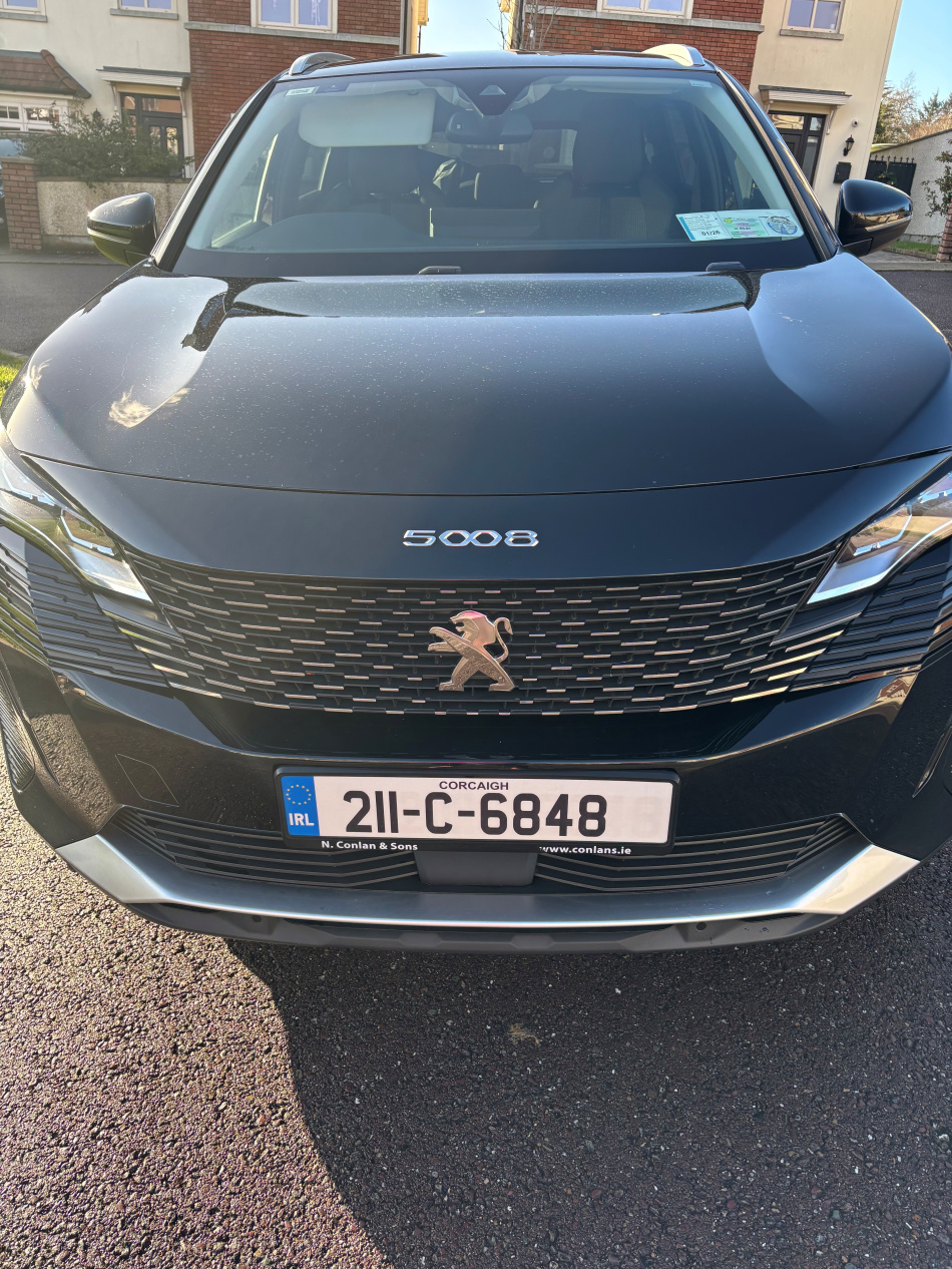 2021 Peugeot 5008 Allure €31,300