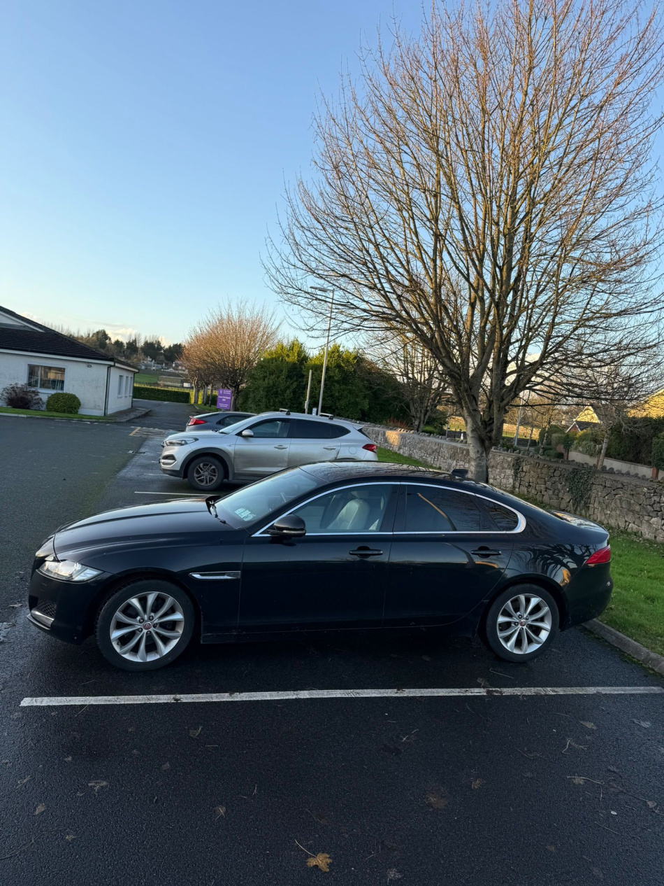 2017 Jaguar   €13,950