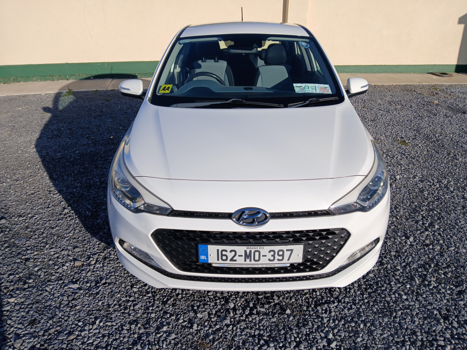 2016 Hyundai i20 Delux  €9,500