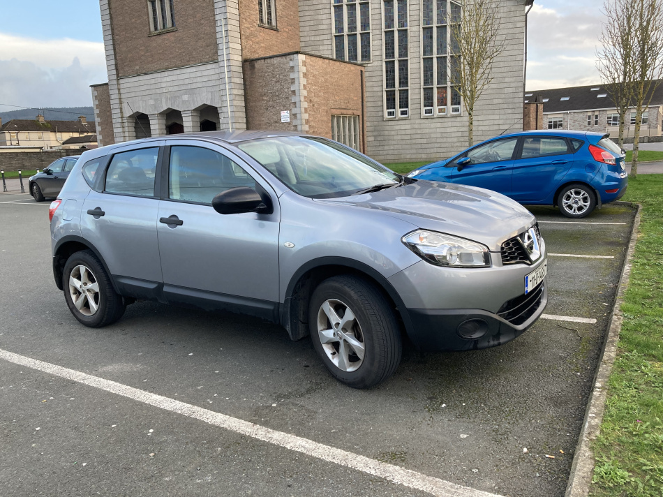 2011 Nissan Qashqai - image 3