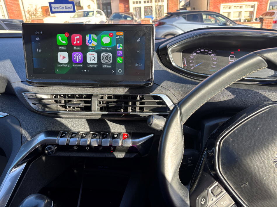 2021 Peugeot 5008 Allure €31,300