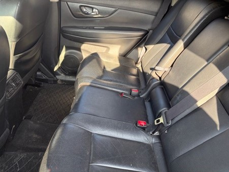 2017 Nissan X-Trail - image 11