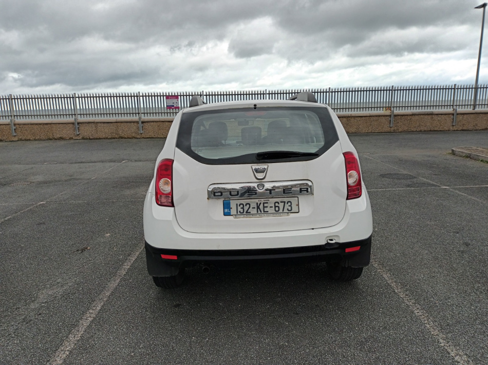 2013 Dacia Duster - image 5