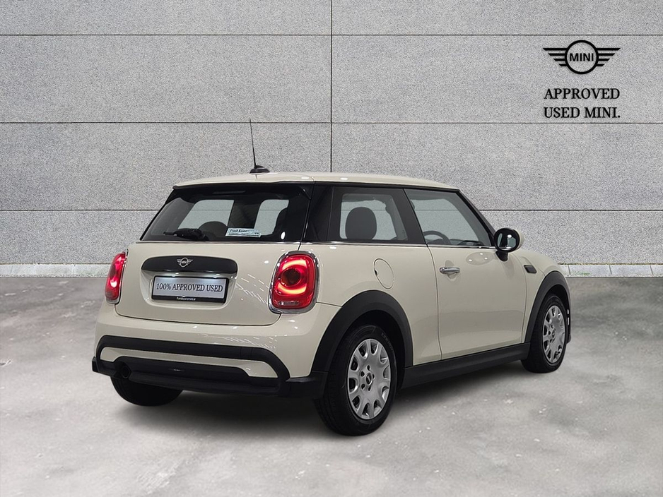 2021 MINI Hatch - image 24