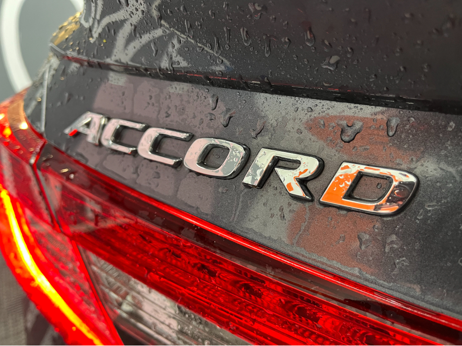2023 Honda Accord - image 7