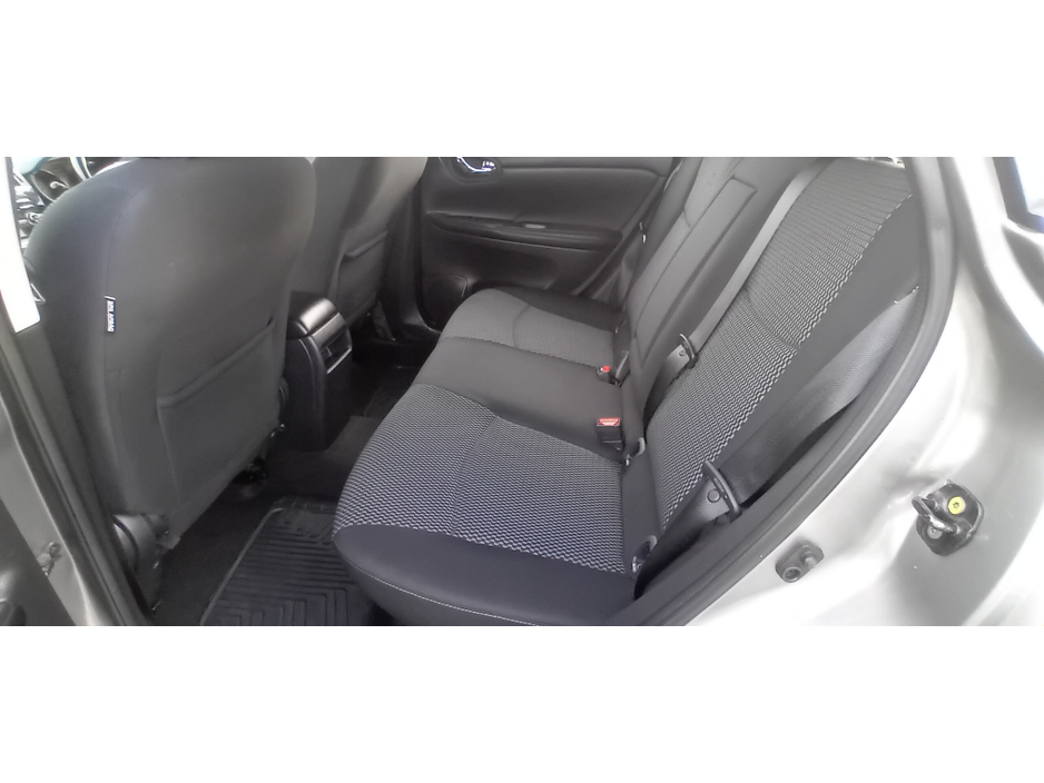 2016 Nissan Pulsar **LOW MILEAGE**1.2 PET SV E6 4DR €8,945