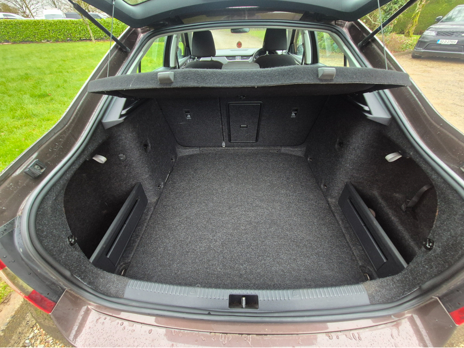 2017 Skoda Octavia - image 18